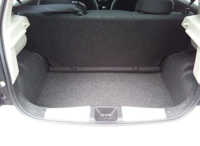 
								NISSAN MARCH – PA1371 full									