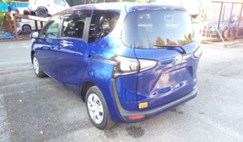 
									TOYOTA SIENTA full								