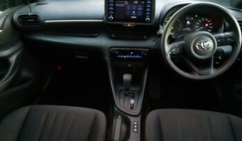 
									TOYOTA YARIS full								