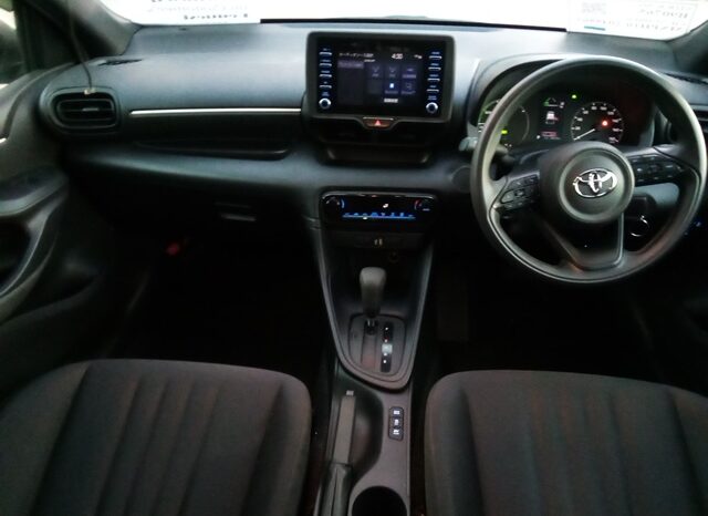 
								TOYOTA YARIS full									
