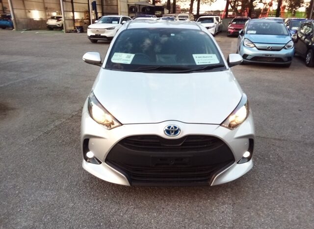 
								TOYOTA YARIS full									