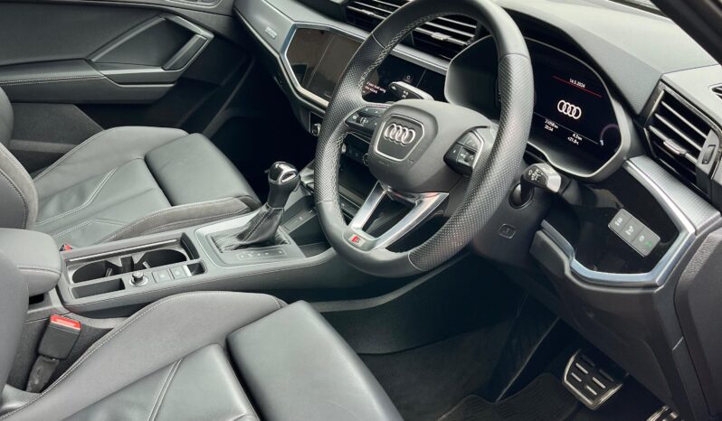 
								AUDI Q3 SPORTBACK 35 TFSI S-LINE 2021 full									