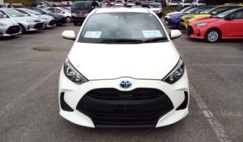 
									TOYOTA YARIS X HYBRID full								