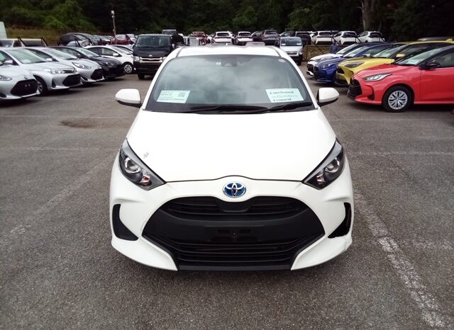 
								TOYOTA YARIS X HYBRID full									