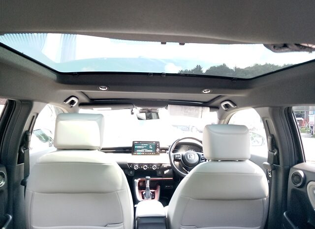 
								HONDA VEZEL PLAY full									