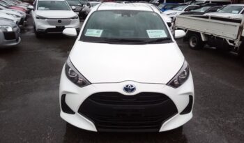 
									TOYOTA YARIS X HYBRID full								