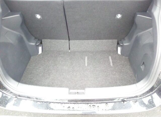 
								TOYOTA YARIS full									