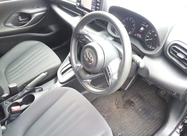 
								TOYOTA YARIS full									