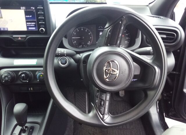 
								TOYOTA YARIS full									