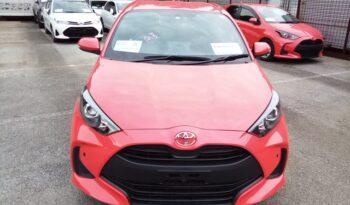 
									TOYOTA YARIS B PACK full								