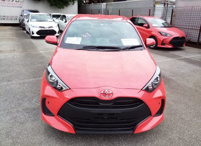 
								TOYOTA YARIS B PACK full									