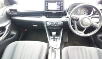 
									TOYOTA YARIS full								