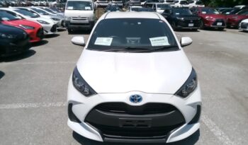 
									TOYOTA YARIS X HYBRID full								