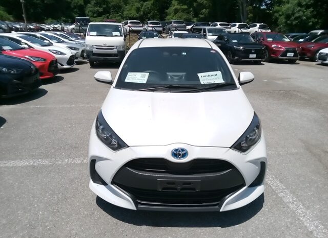 
								TOYOTA YARIS X HYBRID full									