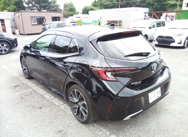 
								TOYOTA COROLLA SPORT GZ HYBRID full									