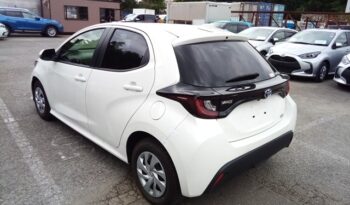 
									TOYOTA YARIS X HYBRID full								