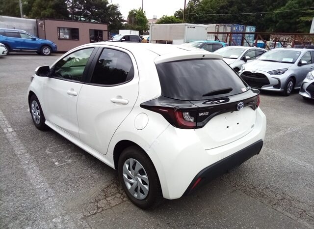 
								TOYOTA YARIS X HYBRID full									