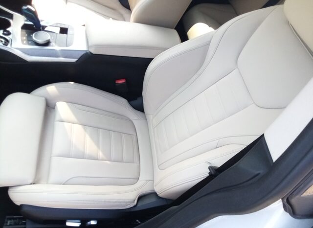 
								BMW I4 e:DRIVE 40 full									