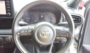 
									TOYOTA YARIS X PETROL 2021 full								