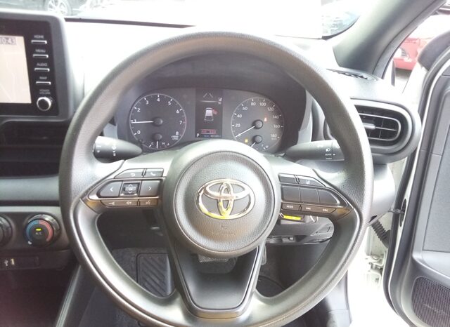 
								TOYOTA YARIS X PETROL 2021 full									