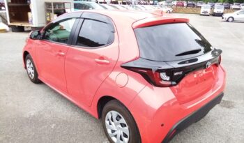 
									TOYOTA YARIS B PACK full								