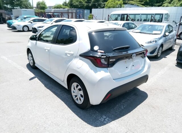 
								TOYOTA YARIS X HYBRID full									