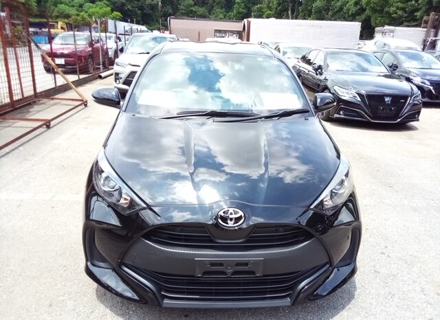 
								TOYOTA YARIS X full									