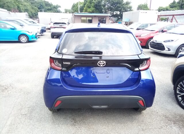 
								TOYOTA YARIS X full									