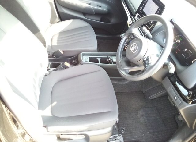 
								TOYOTA AQUA X HYBRID 2023 full									