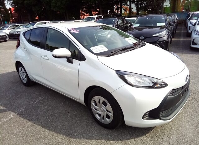 
								TOYOTA AQUA X 2022 full									
