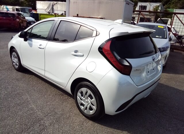 
								TOYOTA AQUA X 2022 full									