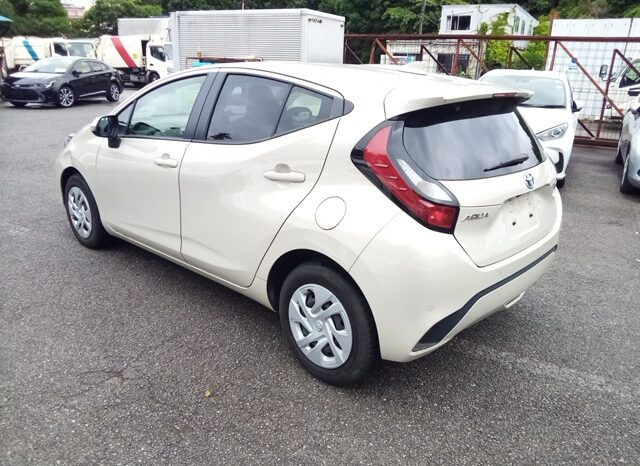 
								TOYOTA AQUA X 2022 full									