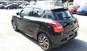 
									Suzuki Swift HYBRID RS 2023 full								
