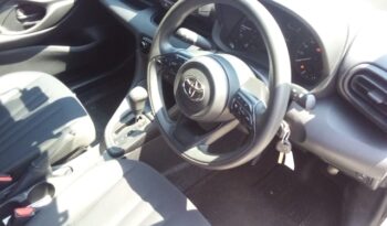 
									TOYOTA YARIS X HYBRID 2022 full								