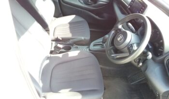 
									TOYOTA YARIS X HYBRID 2022 full								