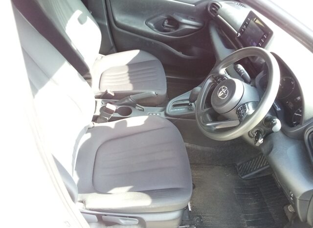 
								TOYOTA YARIS X HYBRID 2022 full									