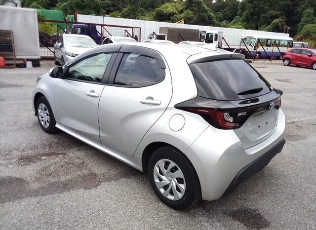 
								TOYOTA YARIS X HYBRID 2022 full									