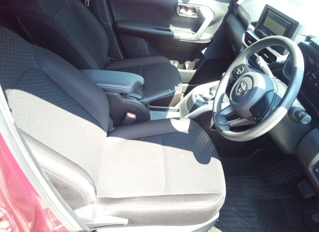 
								TOYOTA RAIZE X PETROL 2022 full									