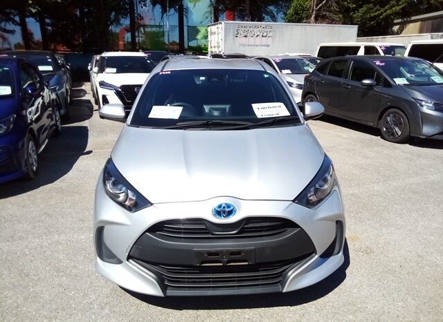 
								TOYOTA YARIS X HYBRID 2022 full									