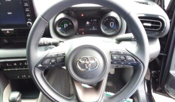 
									Toyota Yaris HYBRID Z 2022 full								