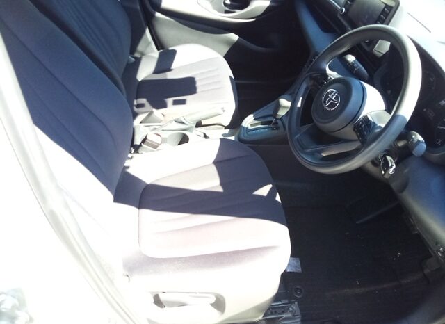 
								TOYOTA YARIS X HYBRID 2022 full									