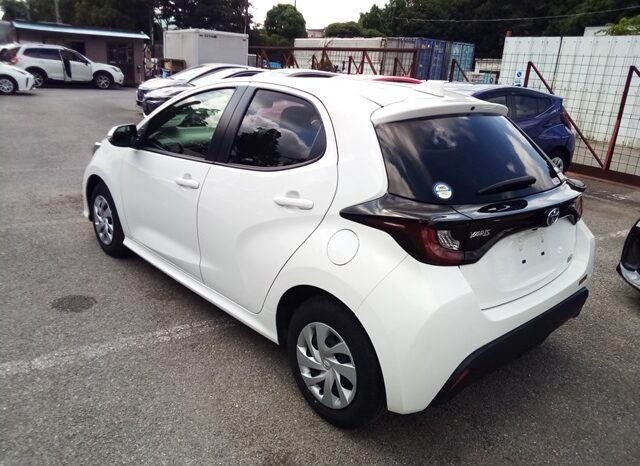 
								Toyota Yaris HYBRID X 2022 full									