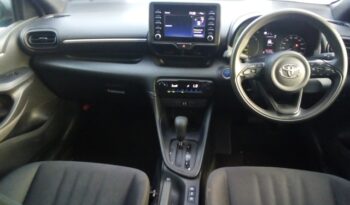 
									Toyota Yaris HYBRID X 2022 full								