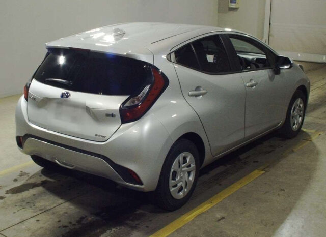 
								Toyota Aqua X 2022 full									