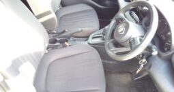 Toyota Yaris HYBRID X 2022