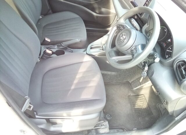 
								Toyota Yaris HYBRID X 2022 full									