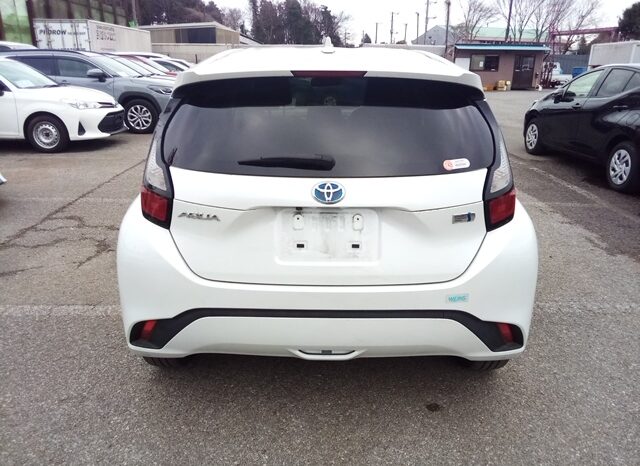 
								Toyota Aqua X 2023 full									