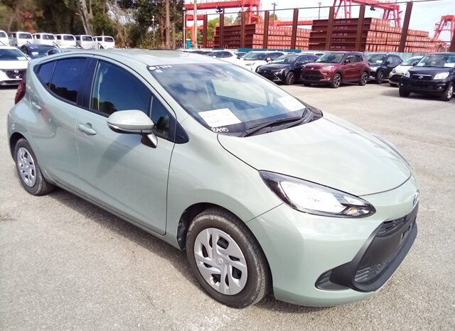 
								Toyota Aqua HV X 2023 full									