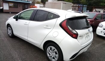 
									Toyota Aqua X 2024 full								