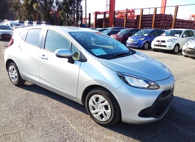 
								Toyota Aqua X 2022 full									